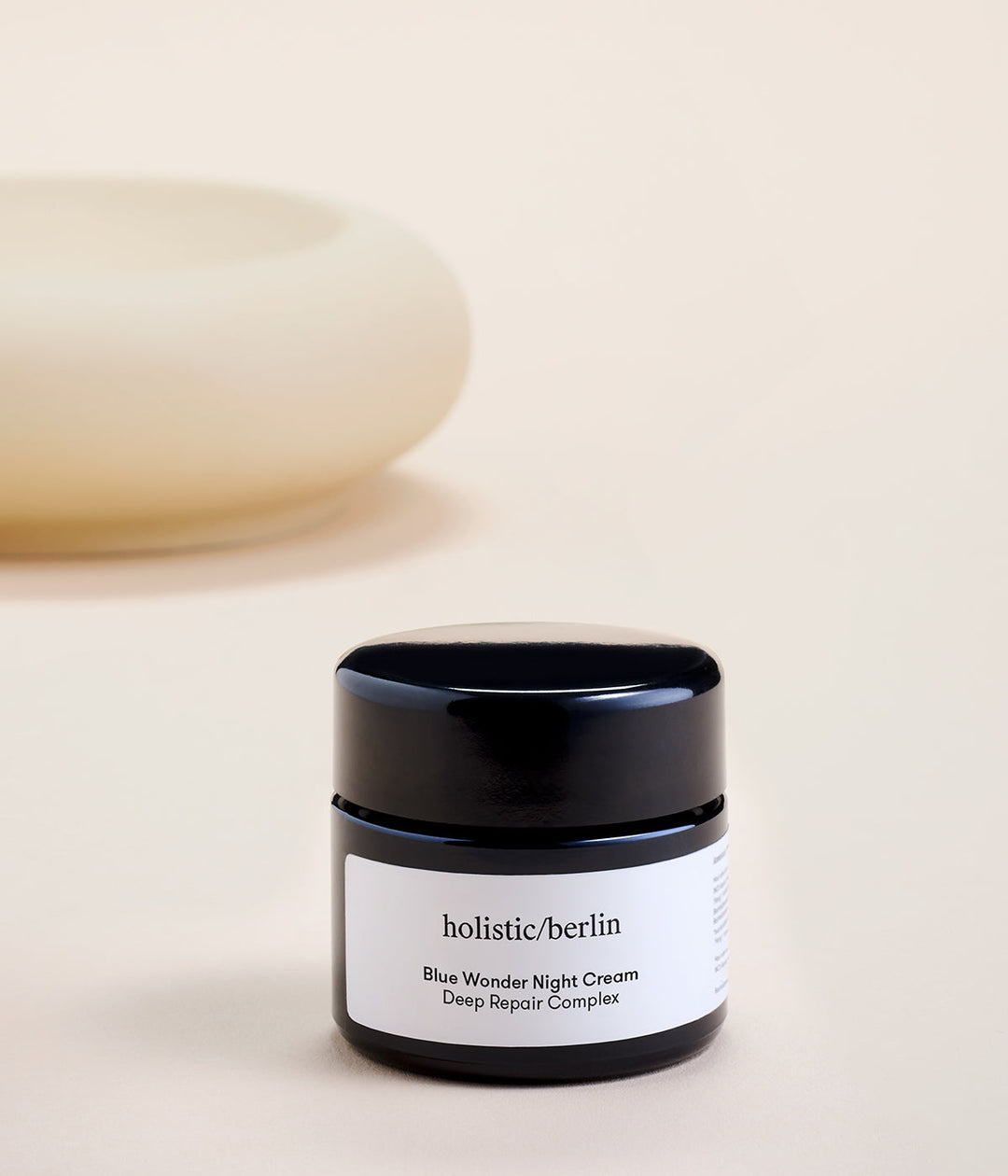 Blue Wonder: Die transformative Kraft des Blauen Rainfarns für strahlende Haut