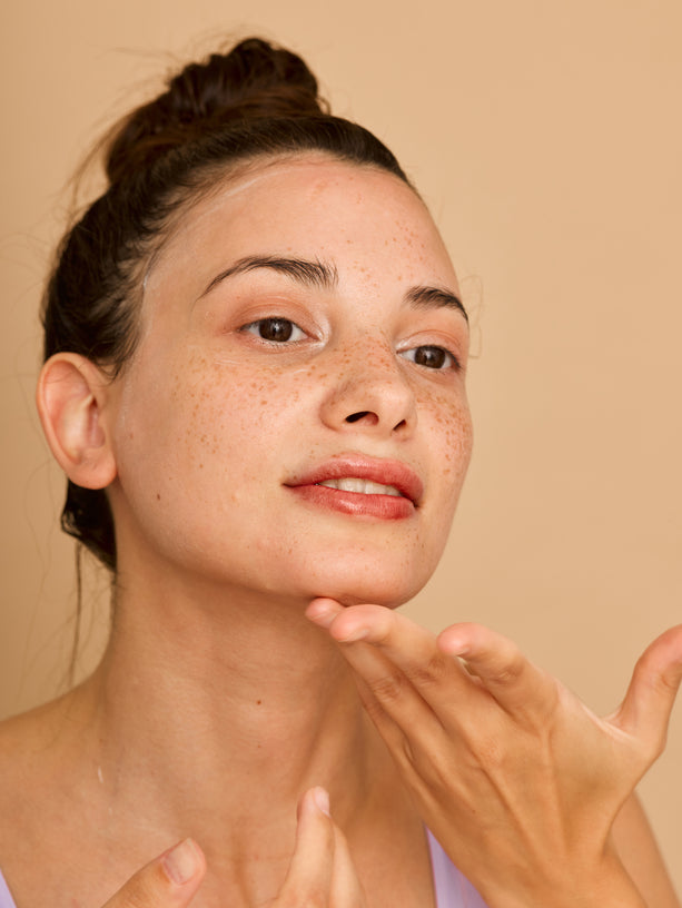 Warum Faszien im Gesicht der Schlüssel zu strahlender Haut sind