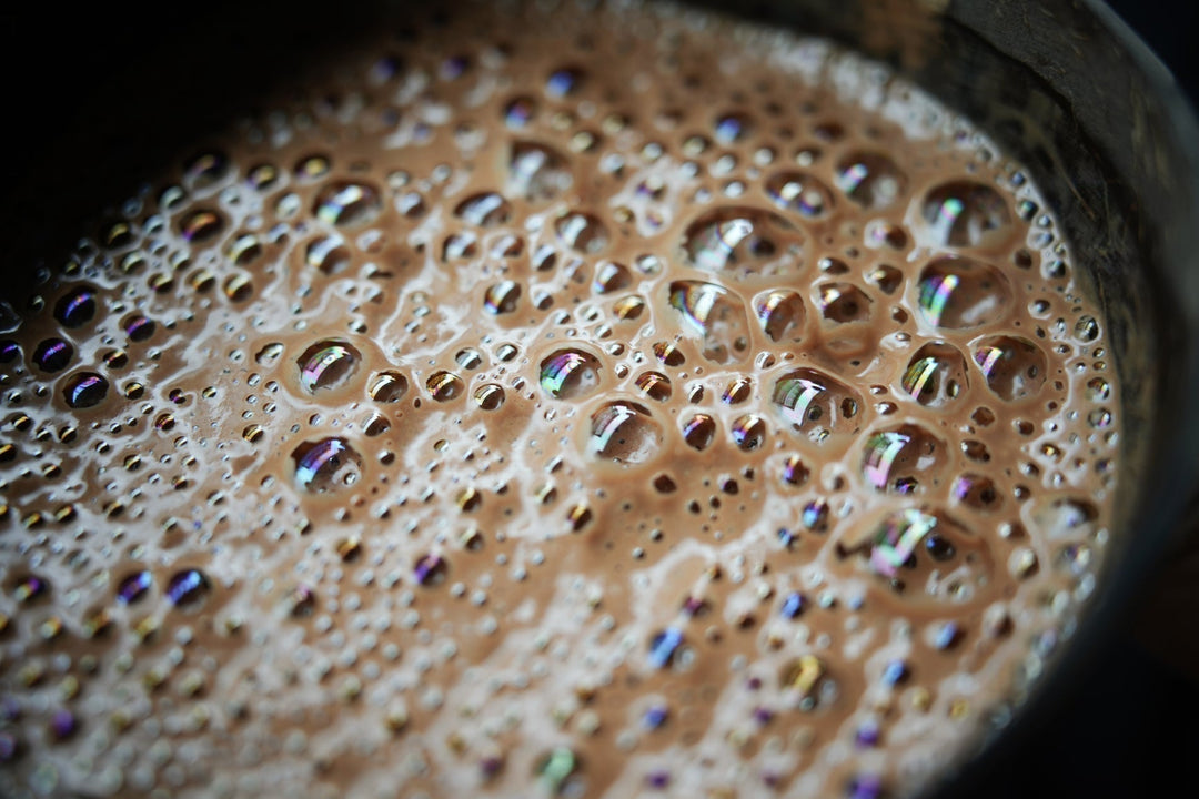 Vitalpilze in Kakao – warme Tasse Bio-Kakao mit Cordyceps, Reishi und Lion's Mane für Energie und Fokus