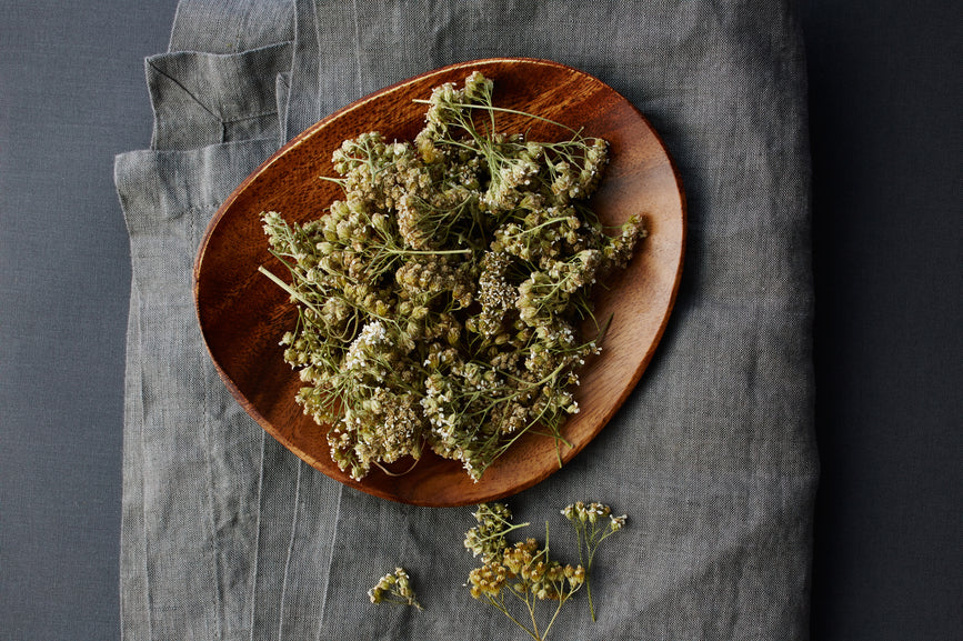 Liver wrap castor oil and yarrow: effects and applications for your liver health