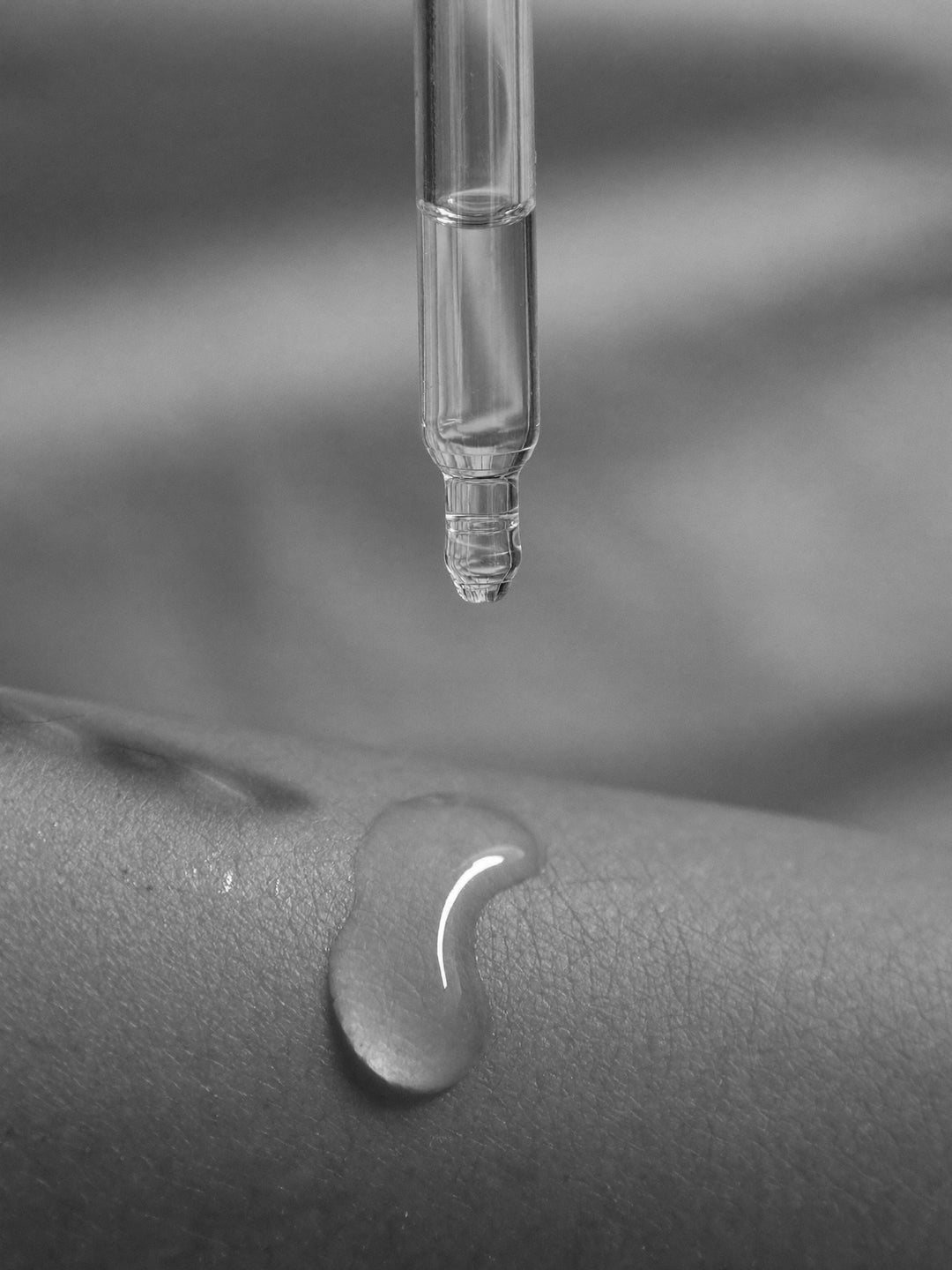 FIRMING &amp; LIFTING SKIN SERUM - Peptid-Serum für festere, glattere Haut